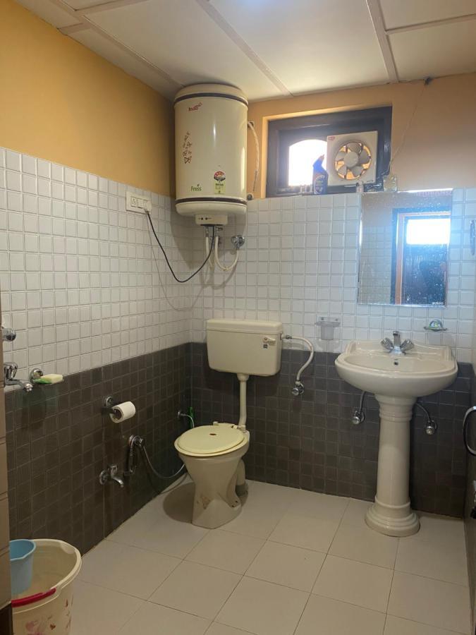 Redeem Cafe & Homestay МакЛеод Ганж Екстериор снимка